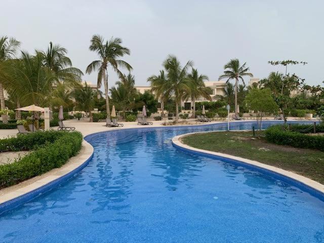 Casa Salalah, Cozy 2-Storey Townhouse In Hawana Salalah With Free Wi-Fi Bagian luar foto