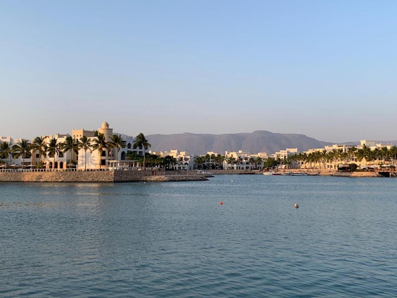 Casa Salalah, Cozy 2-Storey Townhouse In Hawana Salalah With Free Wi-Fi Bagian luar foto